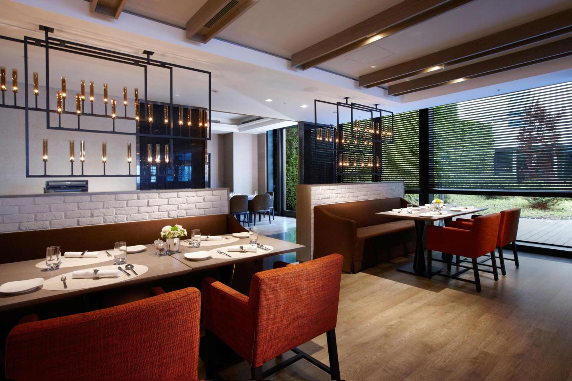Hotel Humble House Taipei Extérieur photo The interior of the restaurant