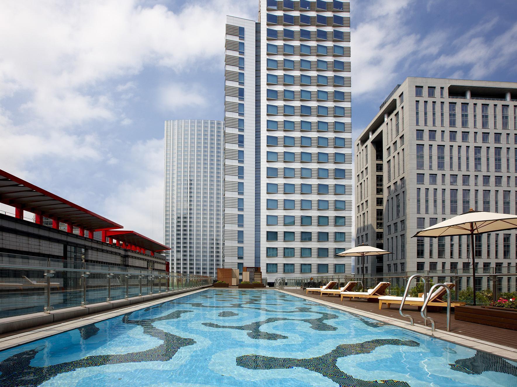 Hotel Humble House Taipei Extérieur photo The swimming pool at the hotel